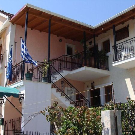 Violatos Studios Agia Efimia Exterior photo